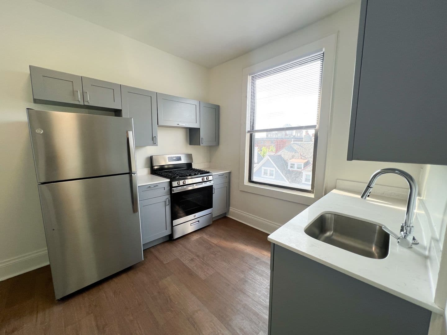 Cincinnati Apartment: 2378-2384 Park Avenue