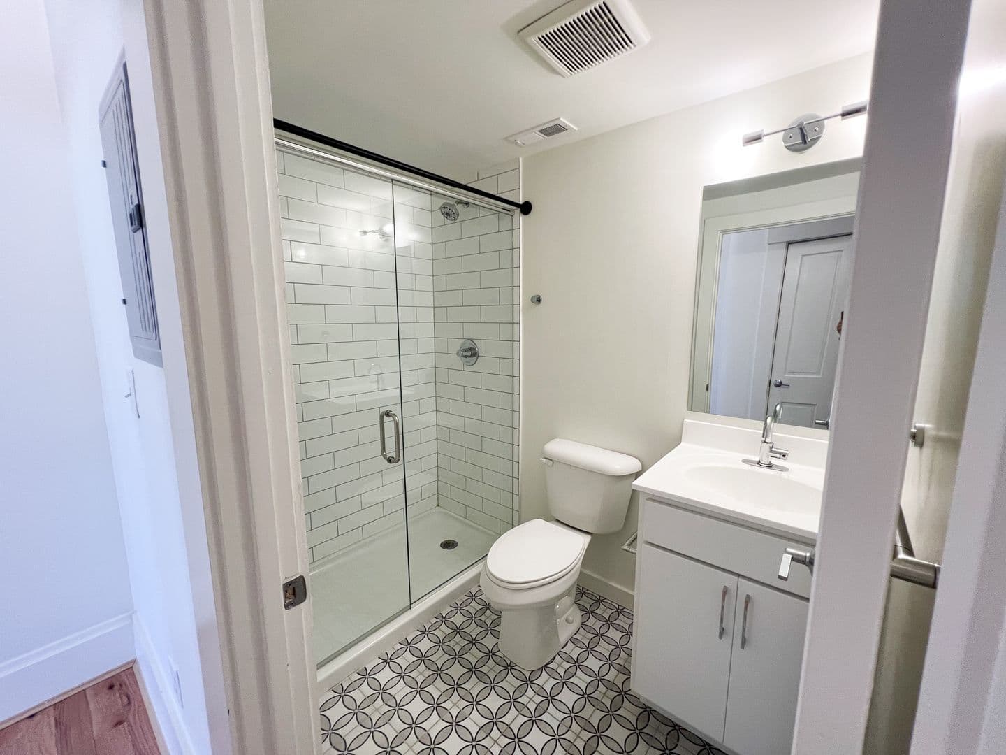 Cincinnati Apartment: 1307 Main St