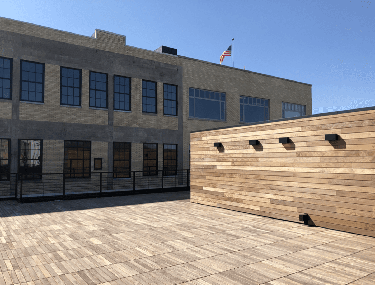 Cincinnati Apartment: 1632 Central Parkway