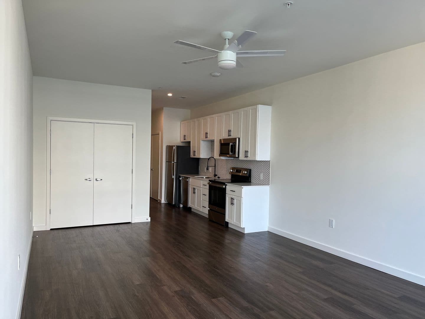Covington Apartment: 103 E 3rd Street