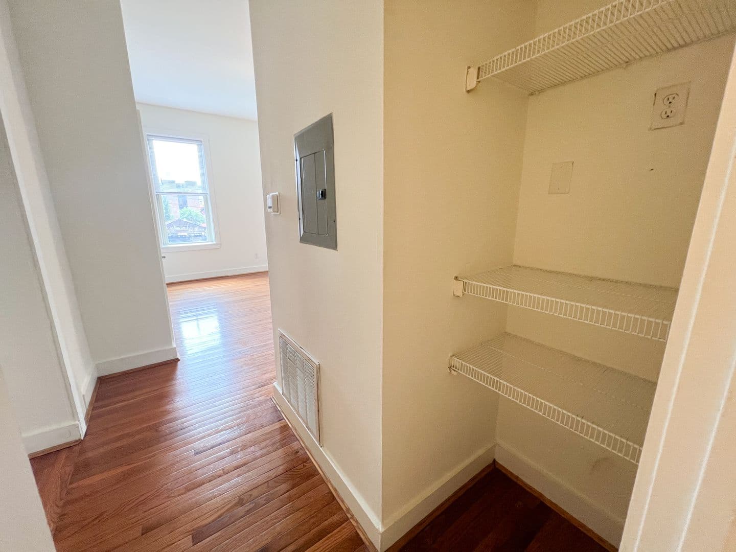Cincinnati Apartment: 24-28 E 15th