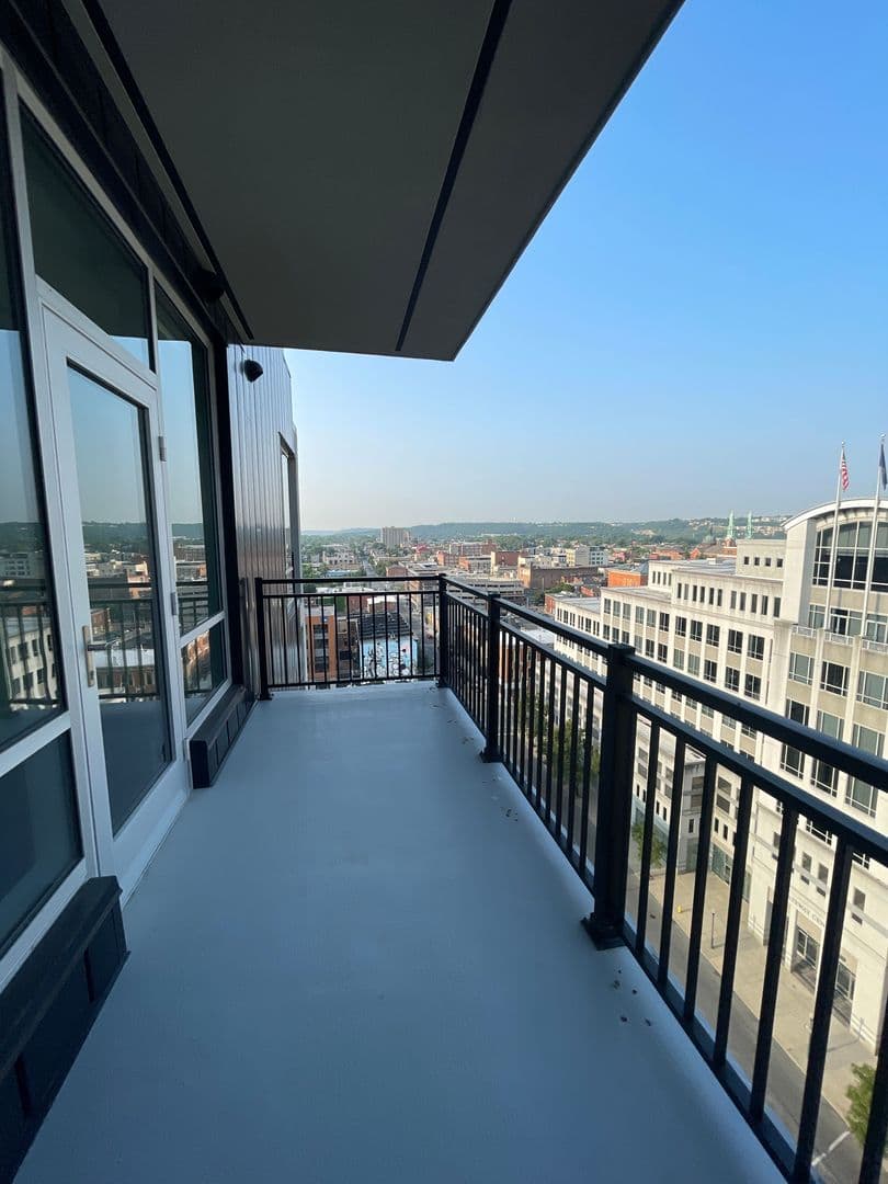 Covington Apartment: 103 E 3rd Street
