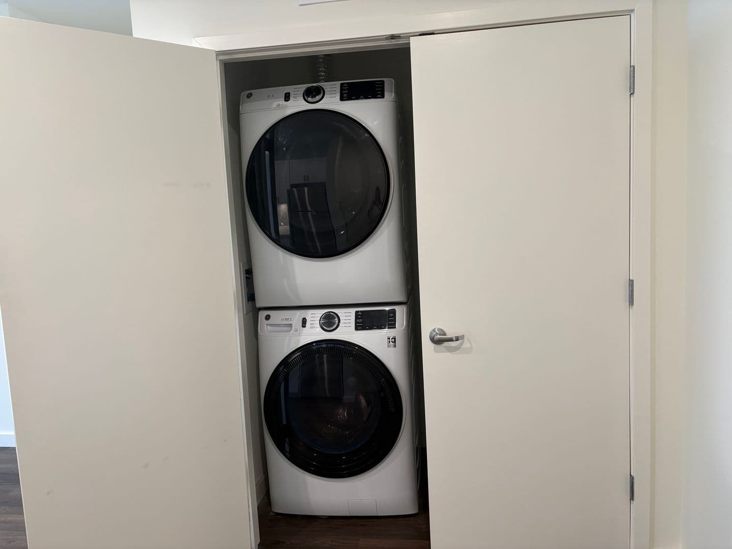 Covington Apartment: 103 E 3rd Street
