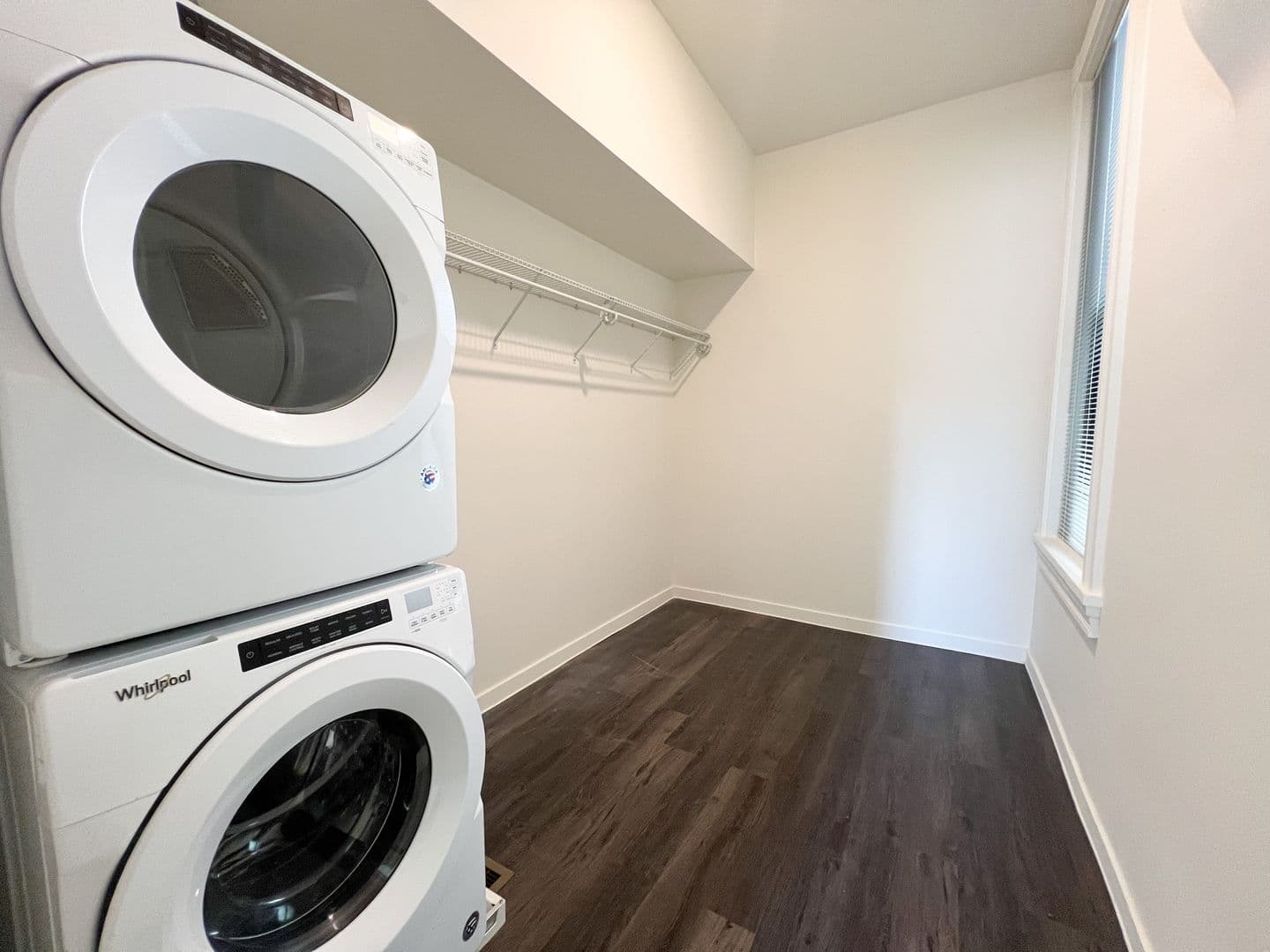 Cincinnati Apartment: 526 E 12th