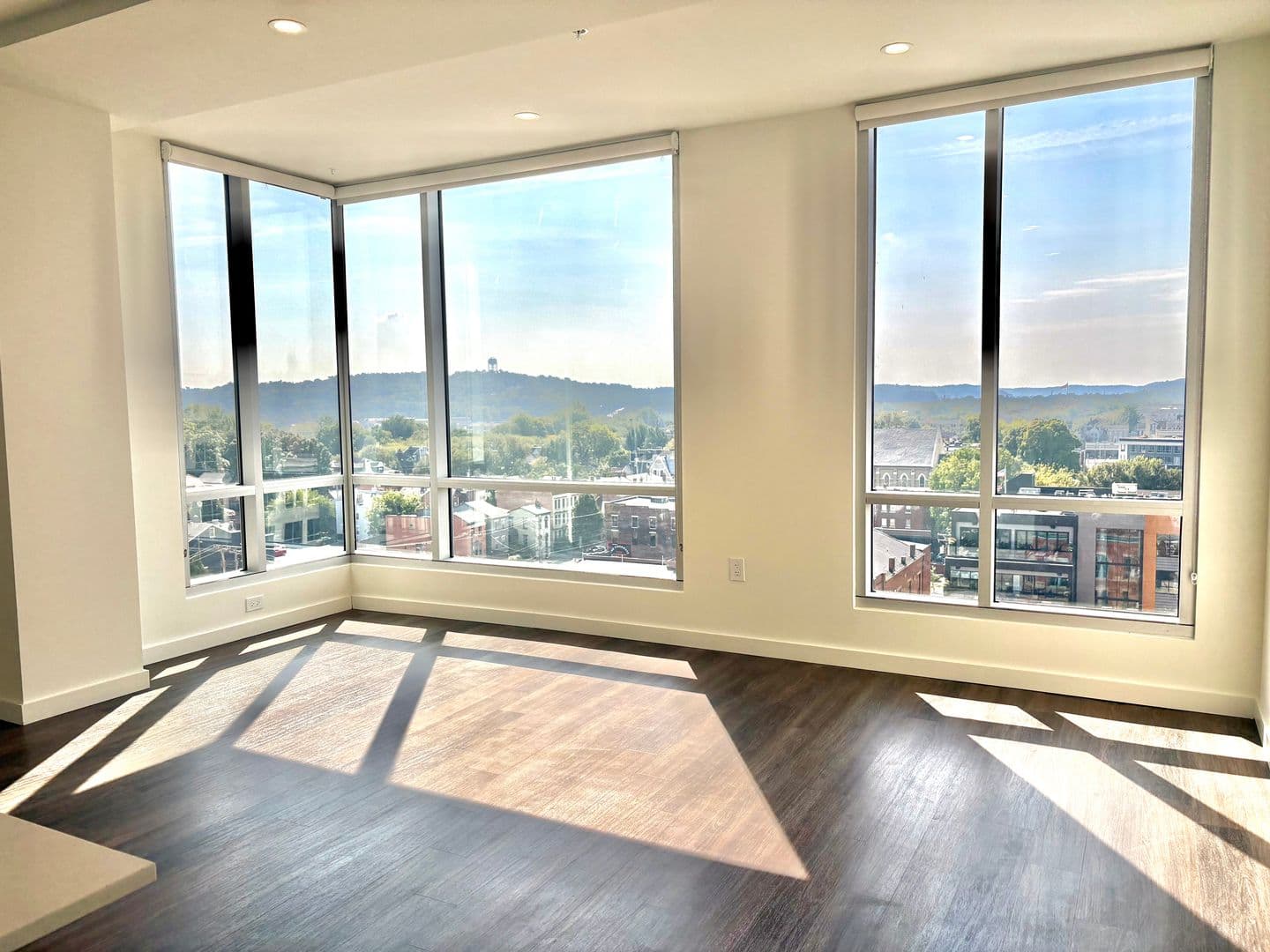 Covington Apartment: 103 E 3rd Street