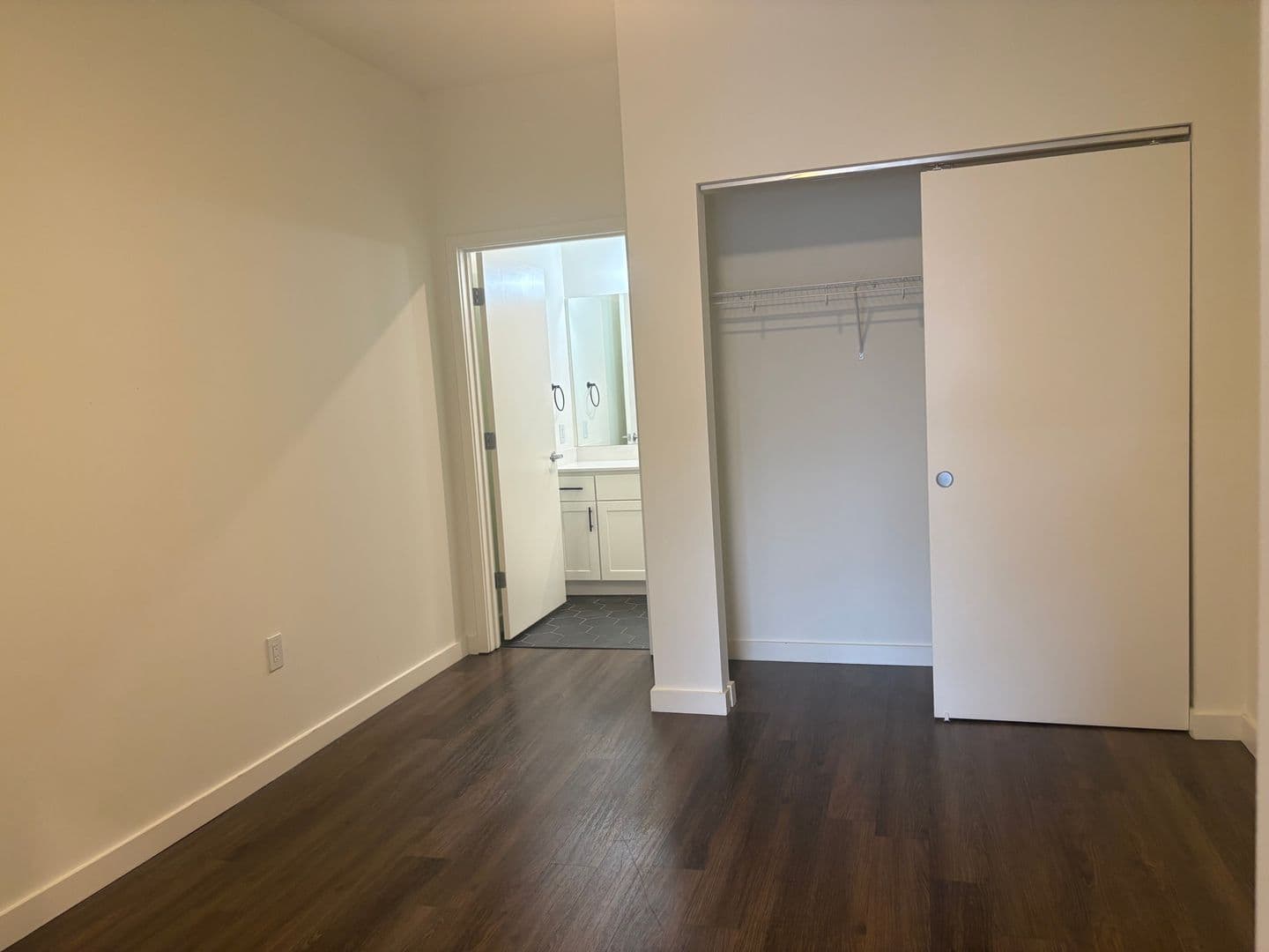 Covington Apartment: 103 E 3rd Street