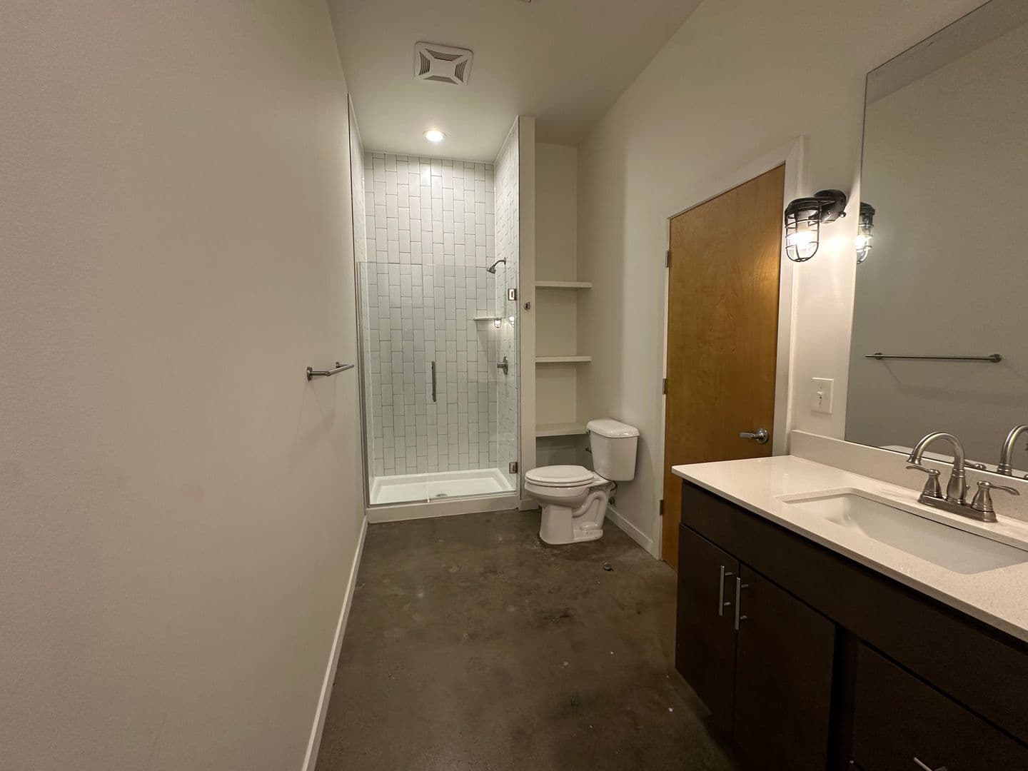 Cincinnati Apartment: 1632 Central Parkway
