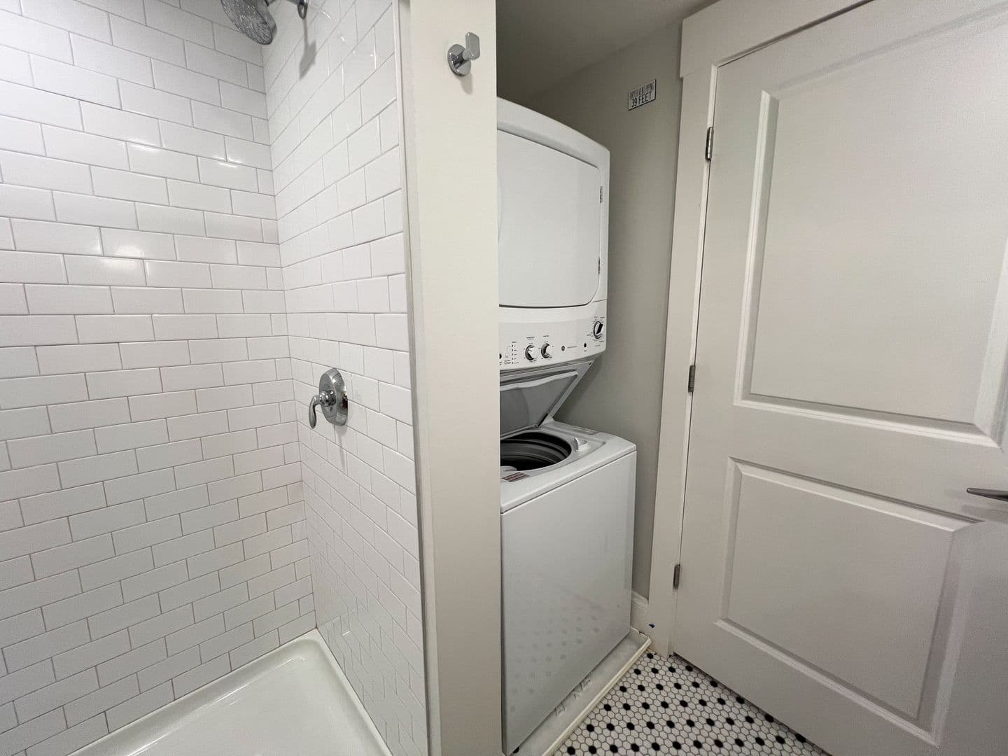 Cincinnati Apartment: 210-218 W 12th