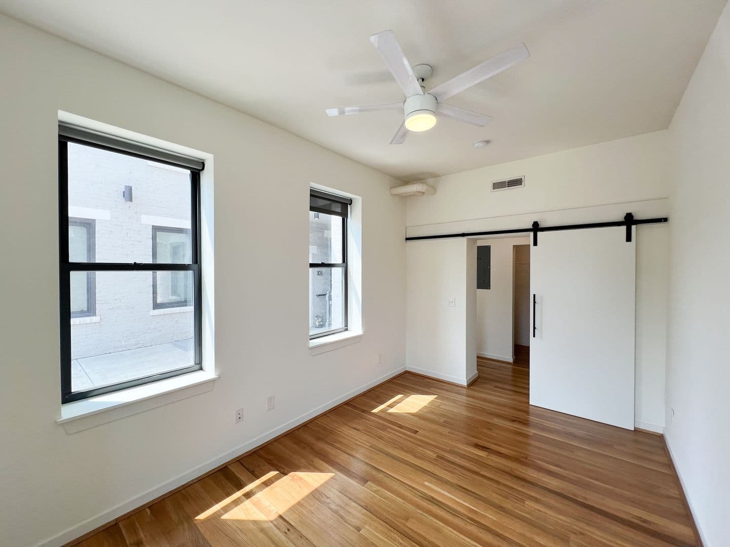 Cincinnati Apartment: 21 E 15th Street