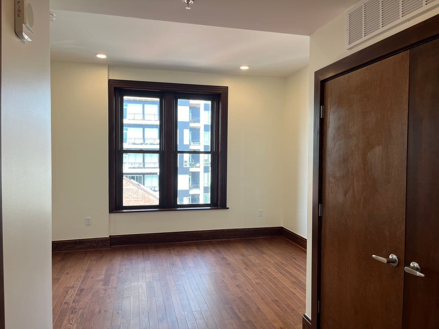 Covington Apartment: 303 Greenup
