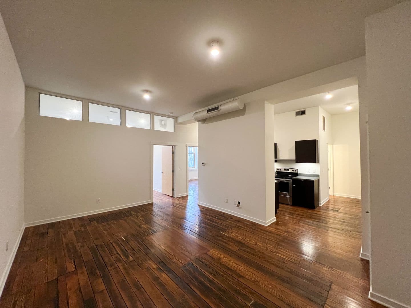Cincinnati Apartment: 1208 Main St