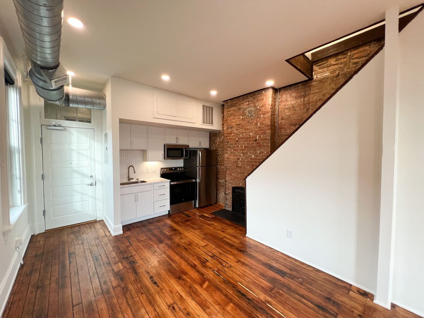 Cincinnati Apartment: 1443 Walnut St