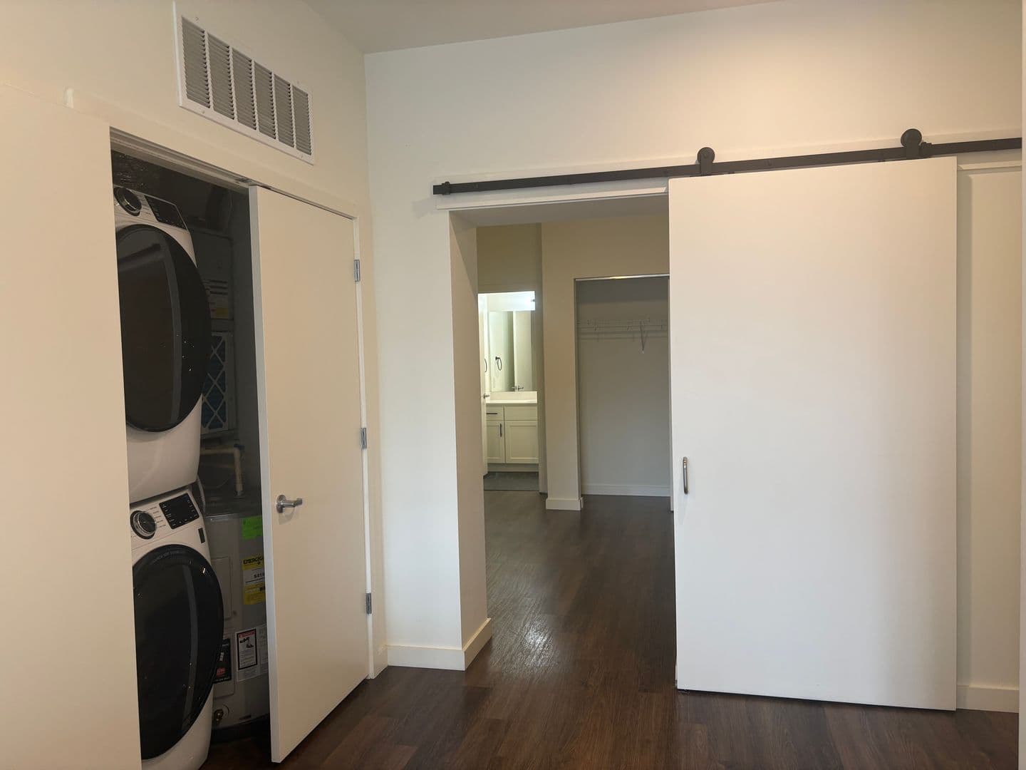 Covington Apartment: 103 E 3rd Street