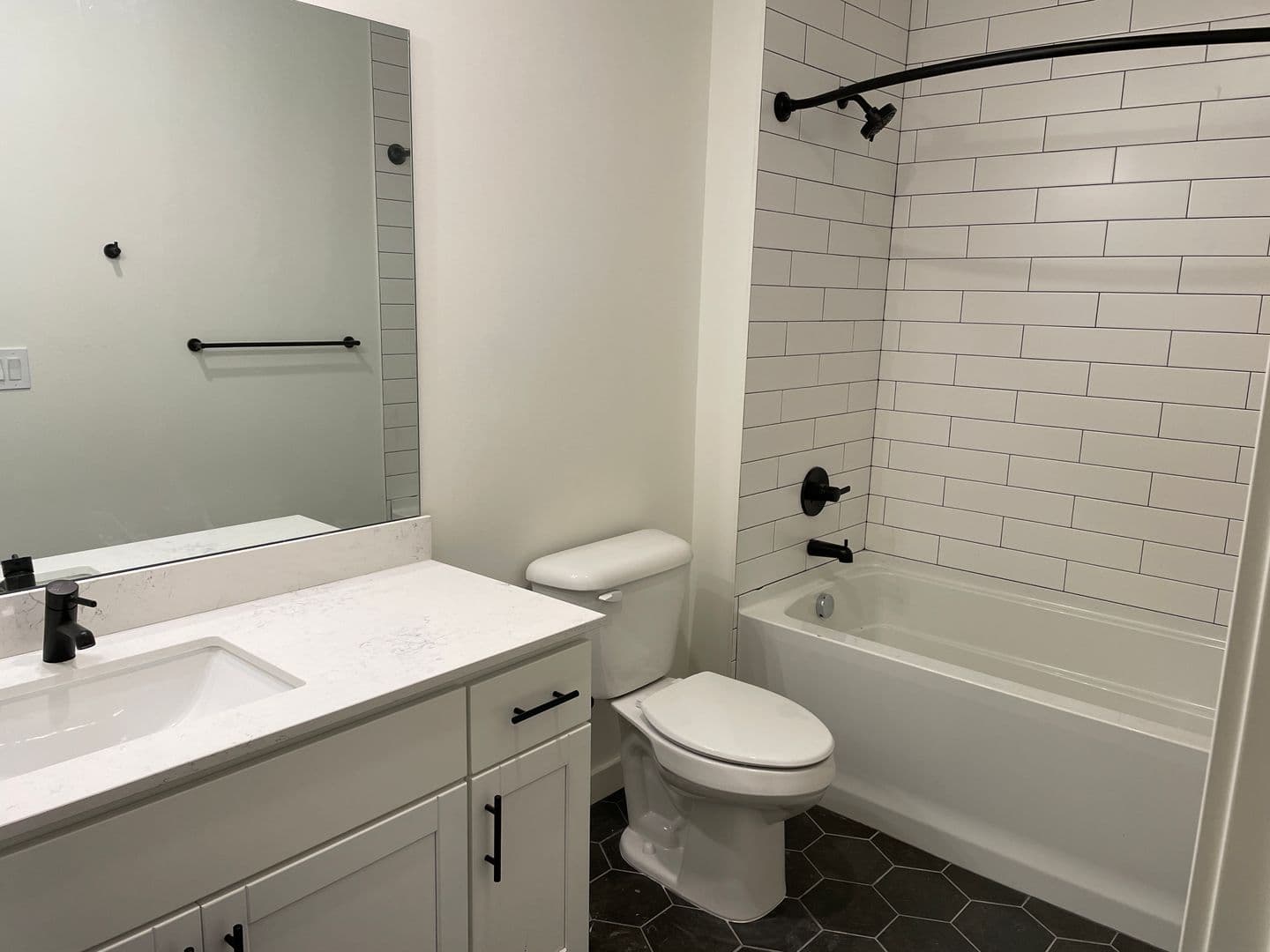 Covington Apartment: 103 E 3rd Street