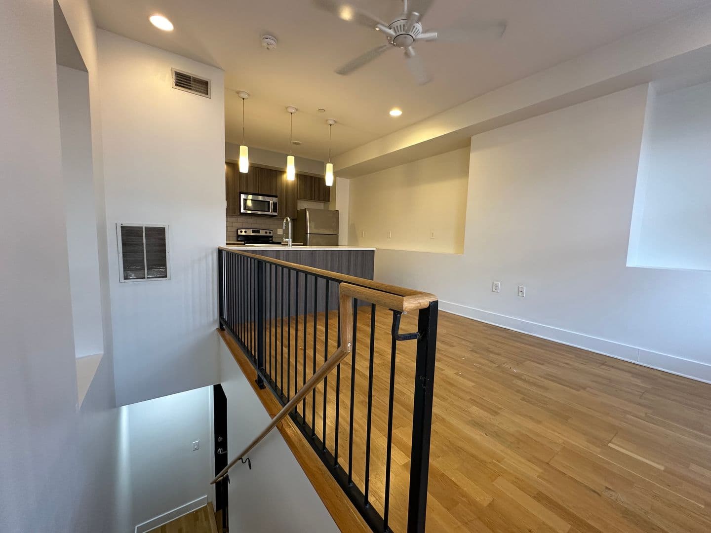 Cincinnati Apartment: 1200 Broadway
