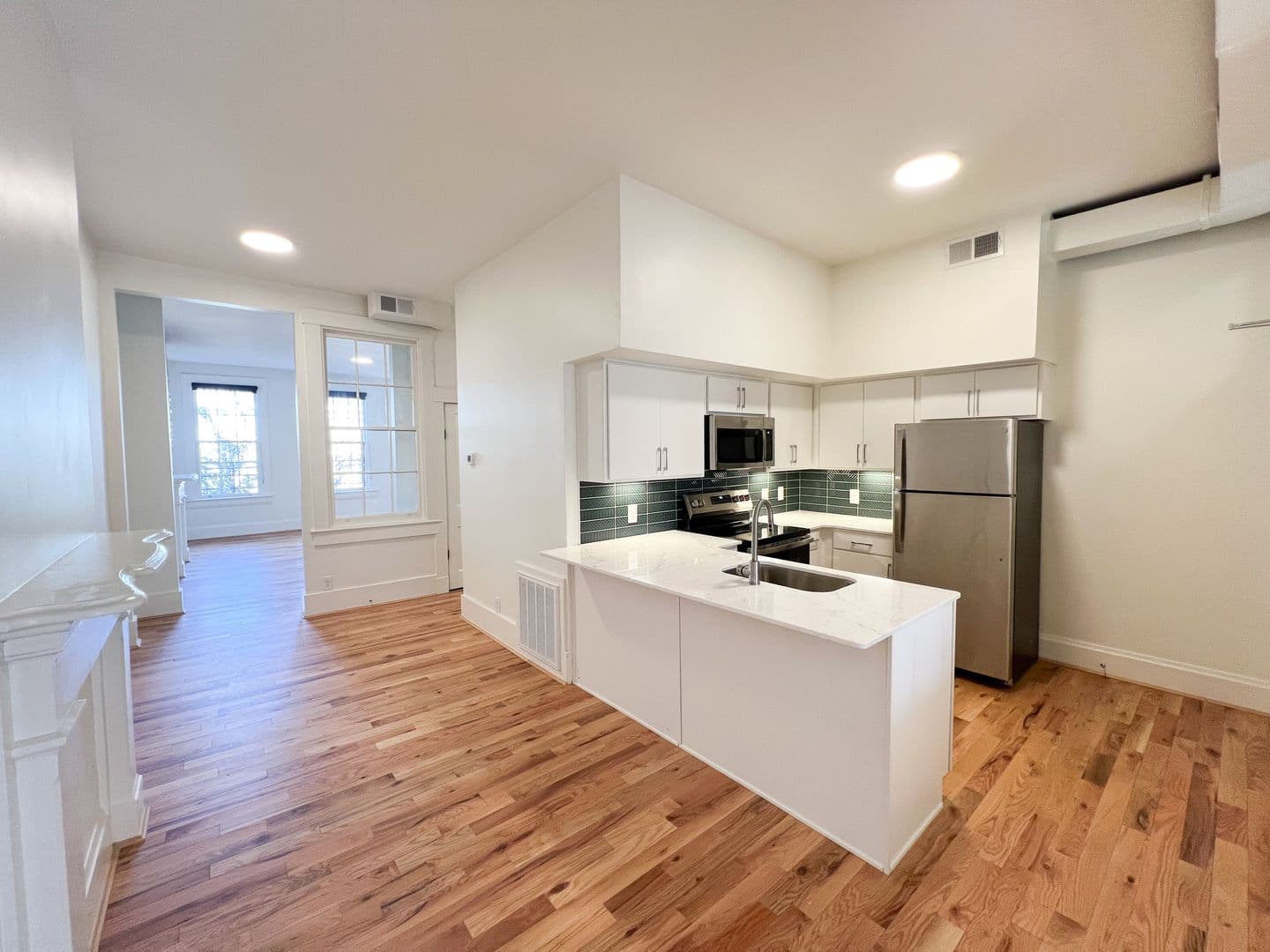 Cincinnati Apartment: 1307 Main St