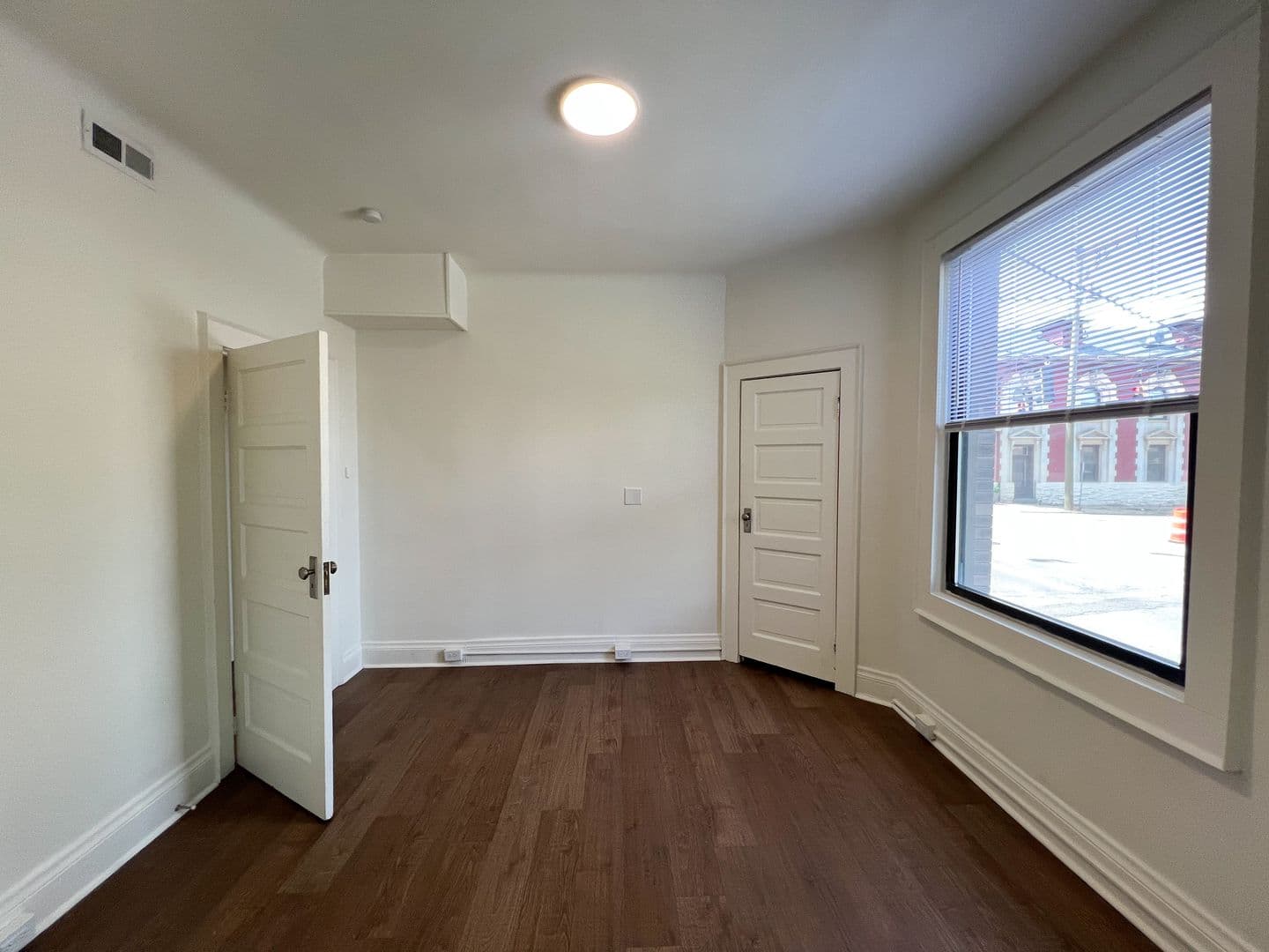 Cincinnati Apartment: 2378-2384 Park Avenue