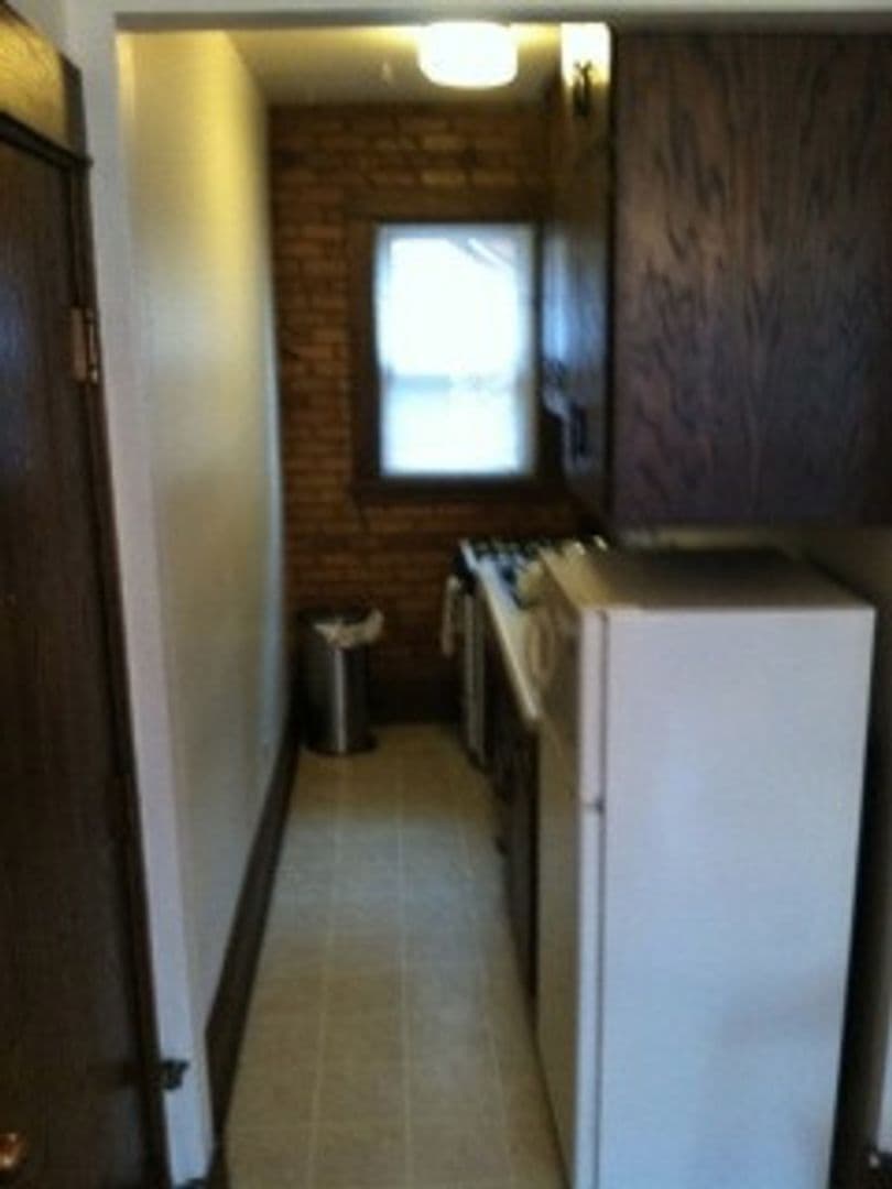 Minneapolis Apartment: 1117 West Franklin Avenue