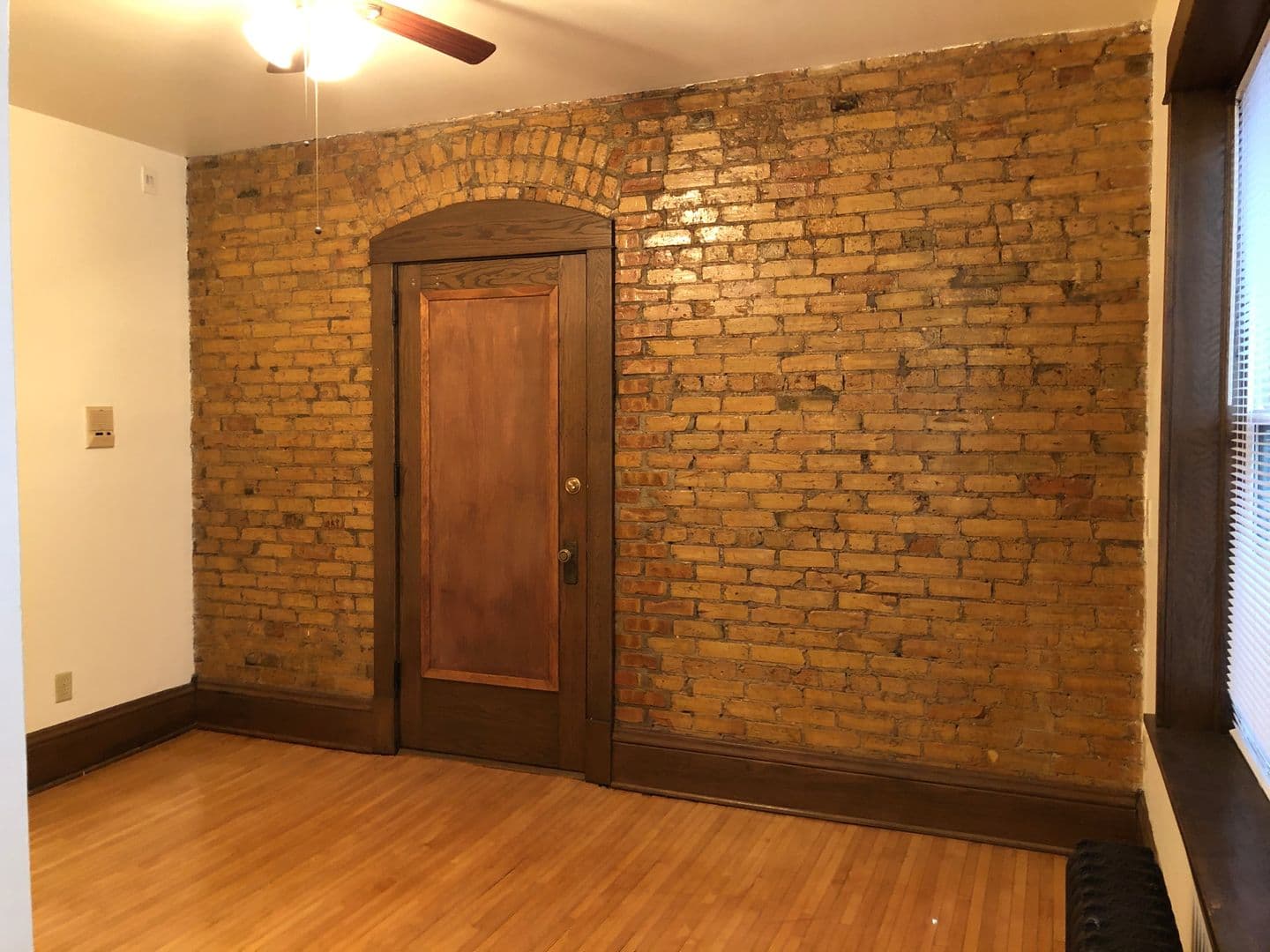 Minneapolis Apartment: 1117 West Franklin Avenue