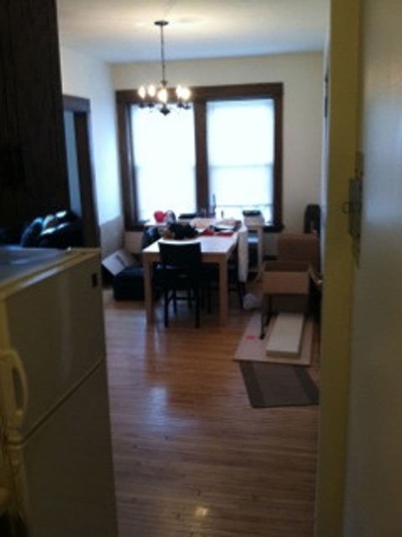 Minneapolis Apartment: 1117 West Franklin Avenue