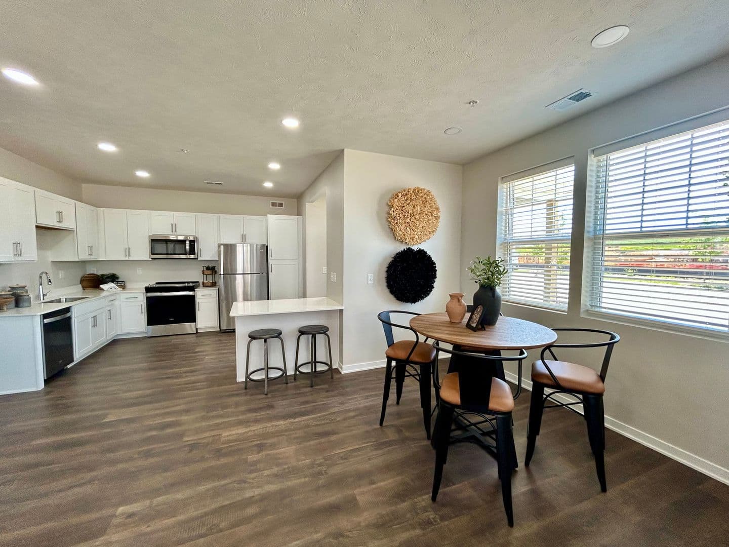 Omaha Apartment: 13041 Cornhusker Road