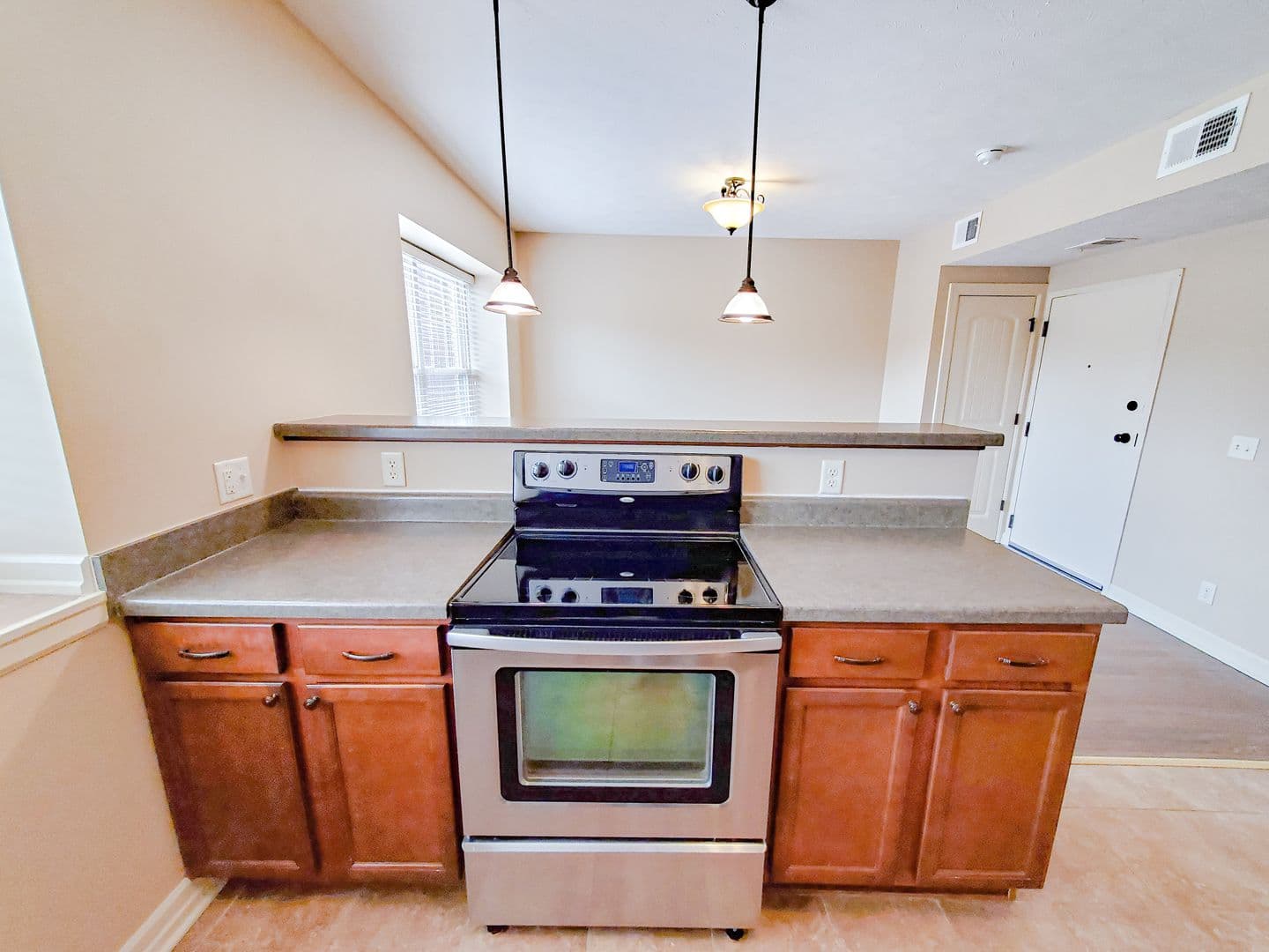 Omaha Apartment: 601-617 S. 31st Avenue