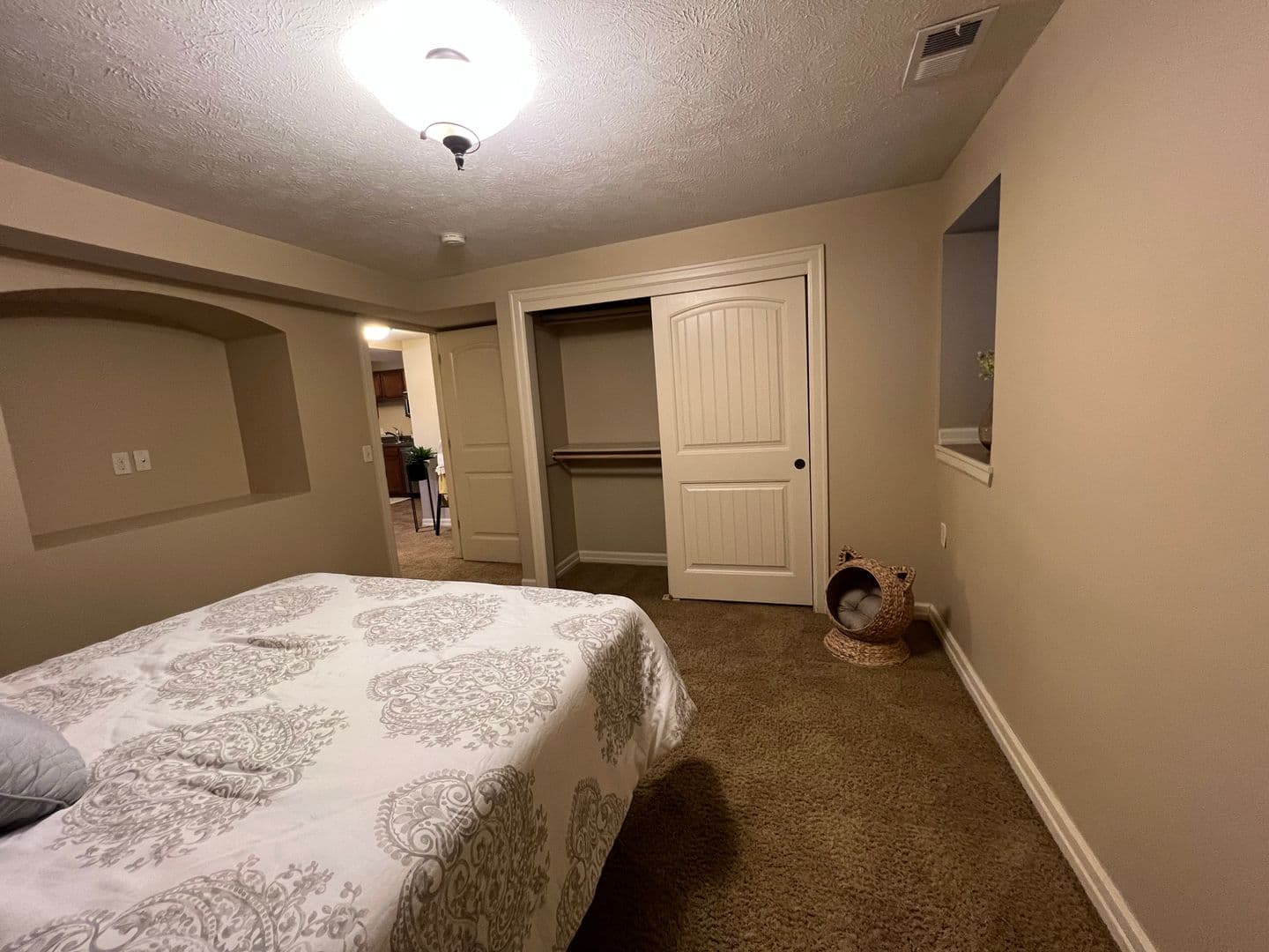 Omaha Apartment: 601-617 S. 31st Avenue