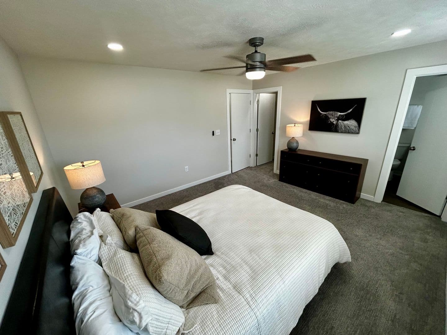 Omaha Apartment: 13041 Cornhusker Road