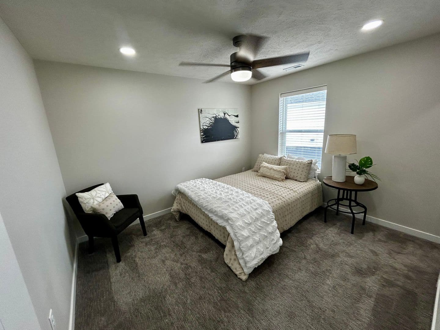 Omaha Apartment: 13041 Cornhusker Road