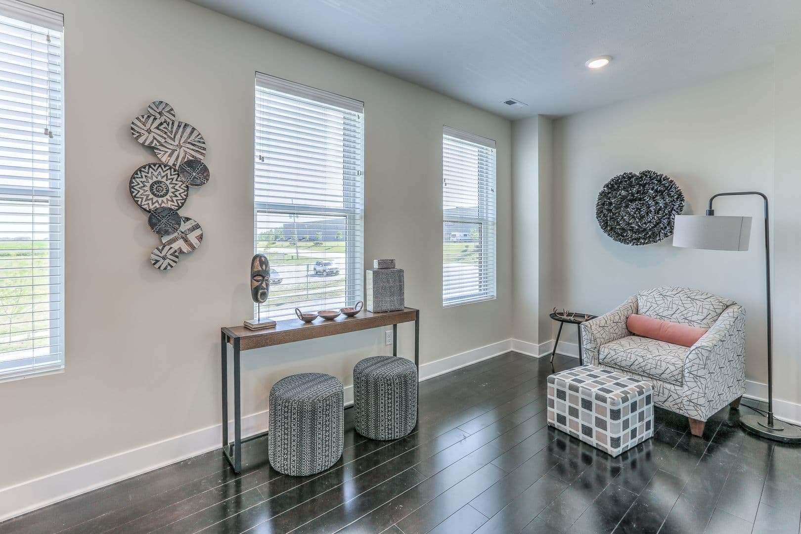 Omaha Apartment: 13178 Lincoln Road