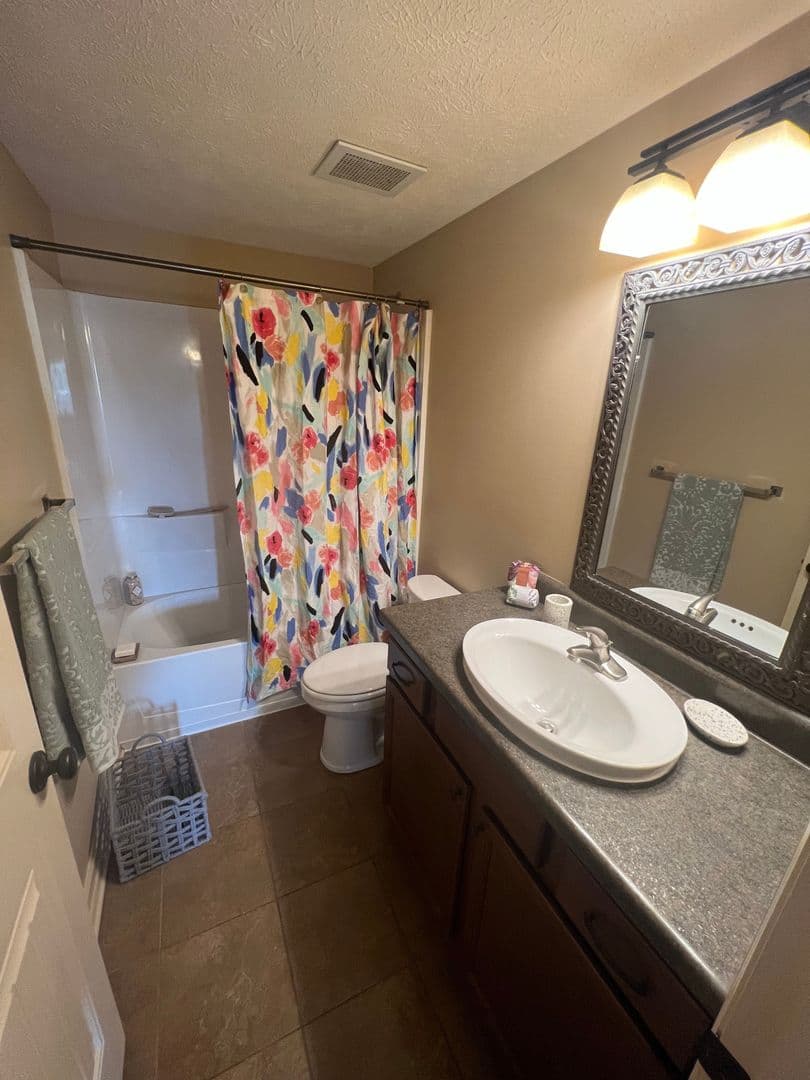 Omaha Apartment: 3007 Jackson Street