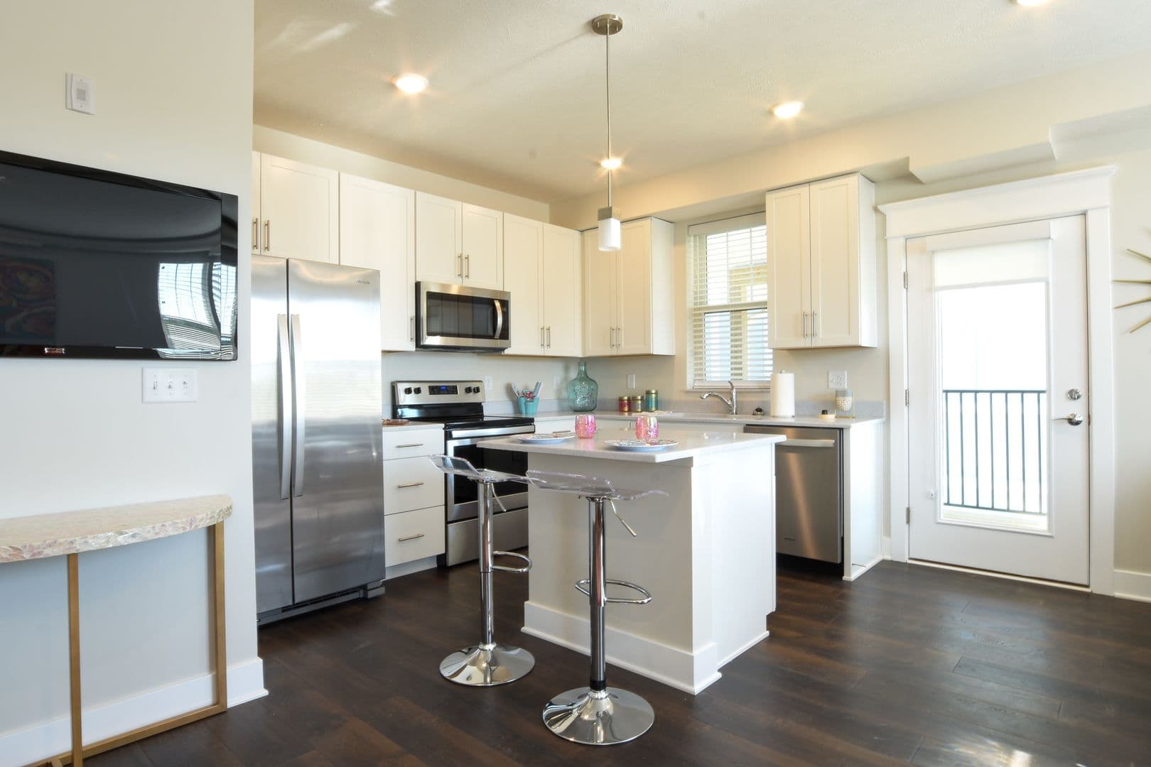 Omaha Apartment: 13178 Lincoln Road