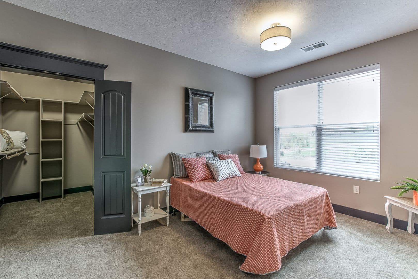 Elkhorn Apartment: 1010 N. 192nd Court, 1004 N. 192nd Court, 1011 N. 192nd Court