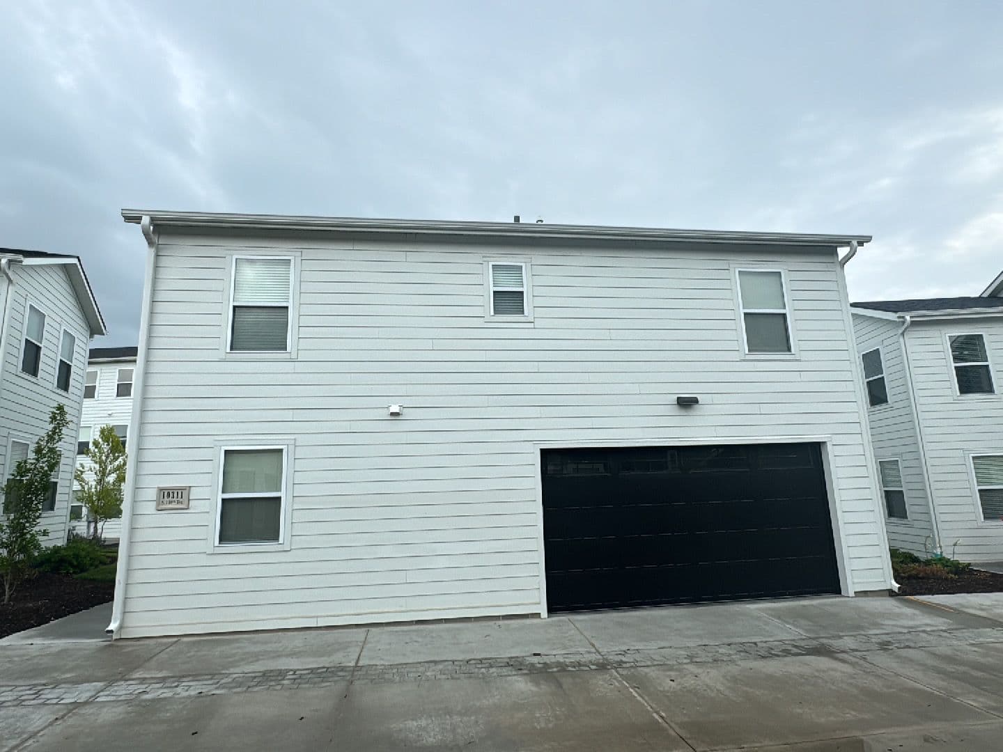 Omaha Apartment: 13041 Cornhusker Road