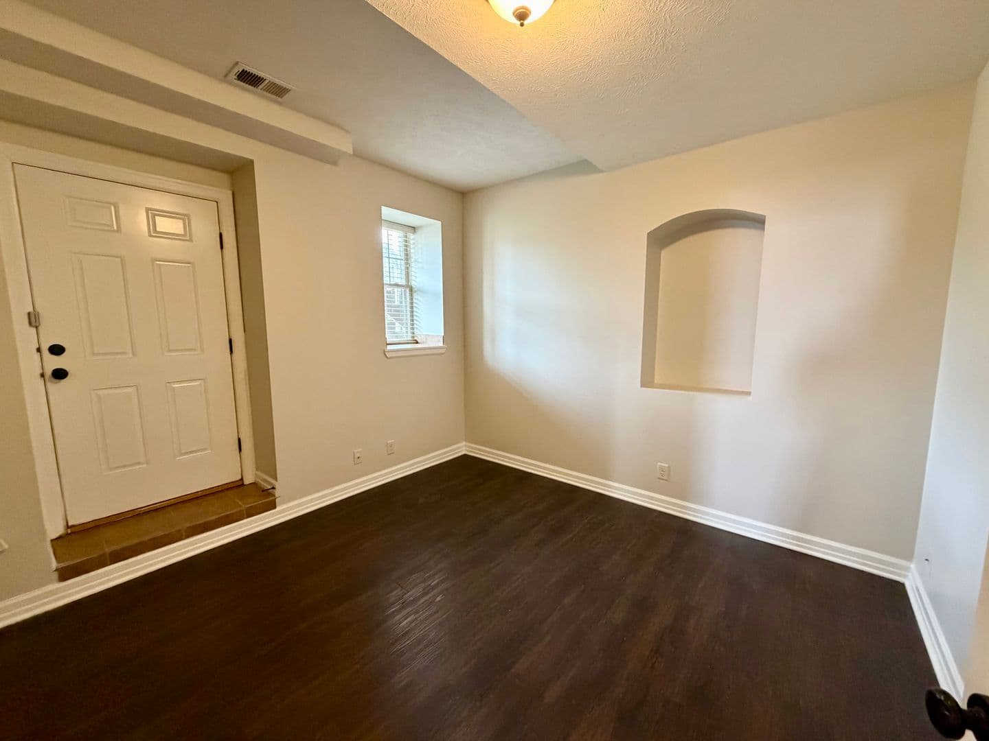 Omaha Apartment: 601-617 S. 31st Avenue