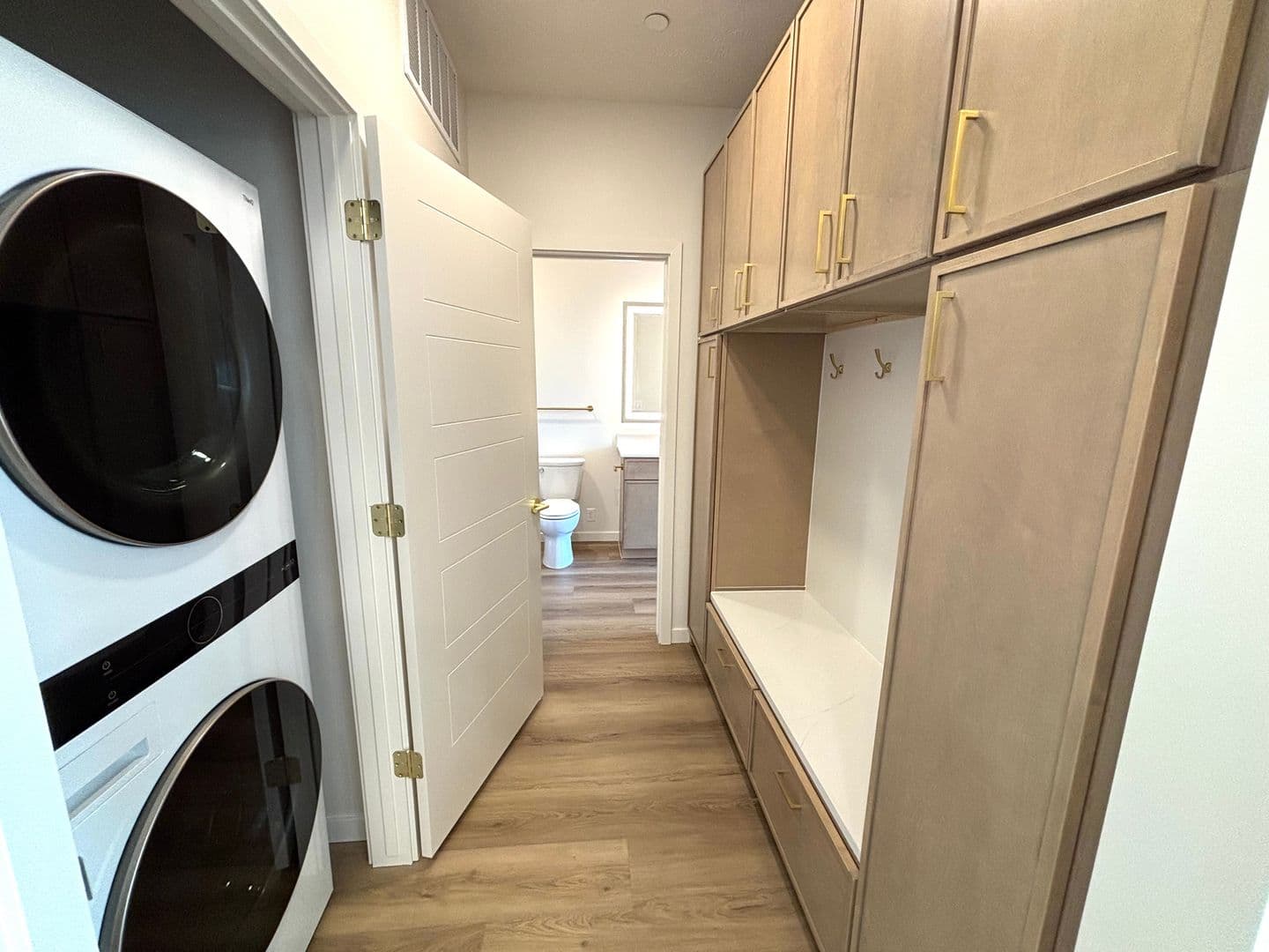 Omaha Apartment: 501 N 186th Plaza, 502 N 186th Plaza, 504 N 187th Court,