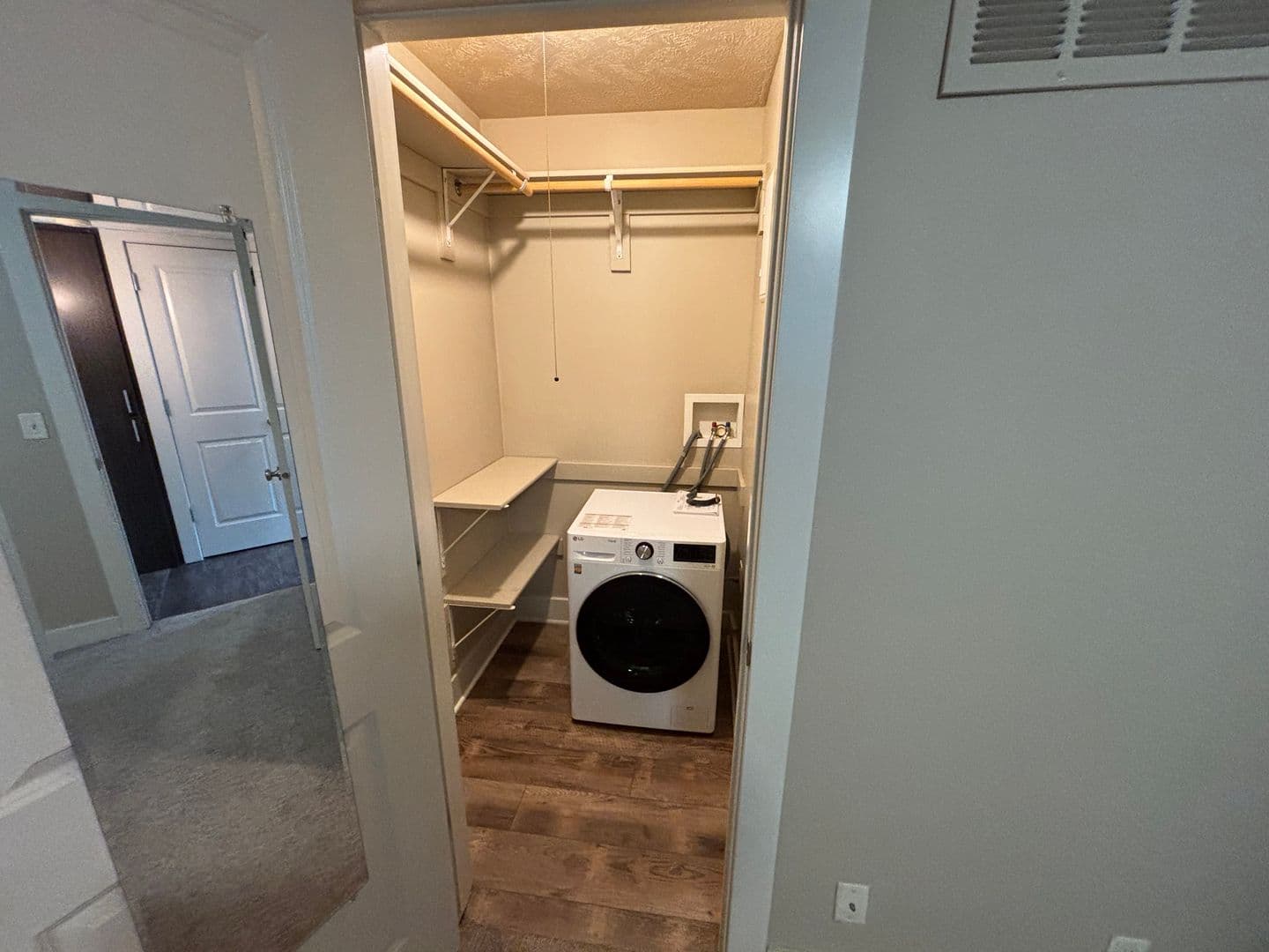 Omaha Apartment: 511 S. 31st Street
