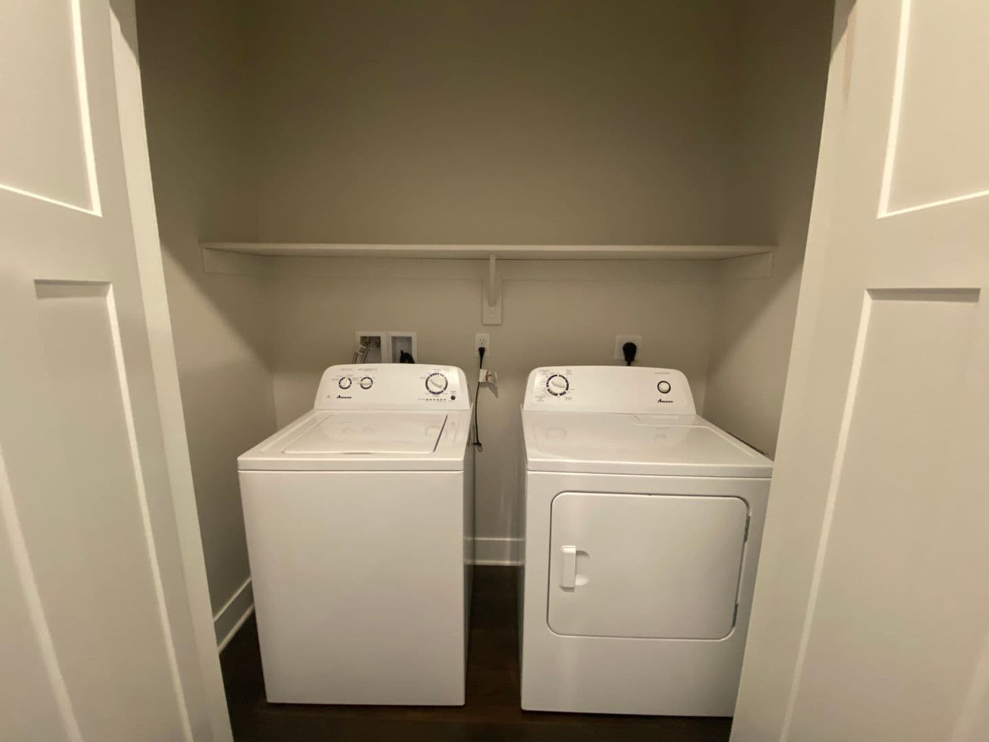 Omaha Apartment: 13178 Lincoln Road