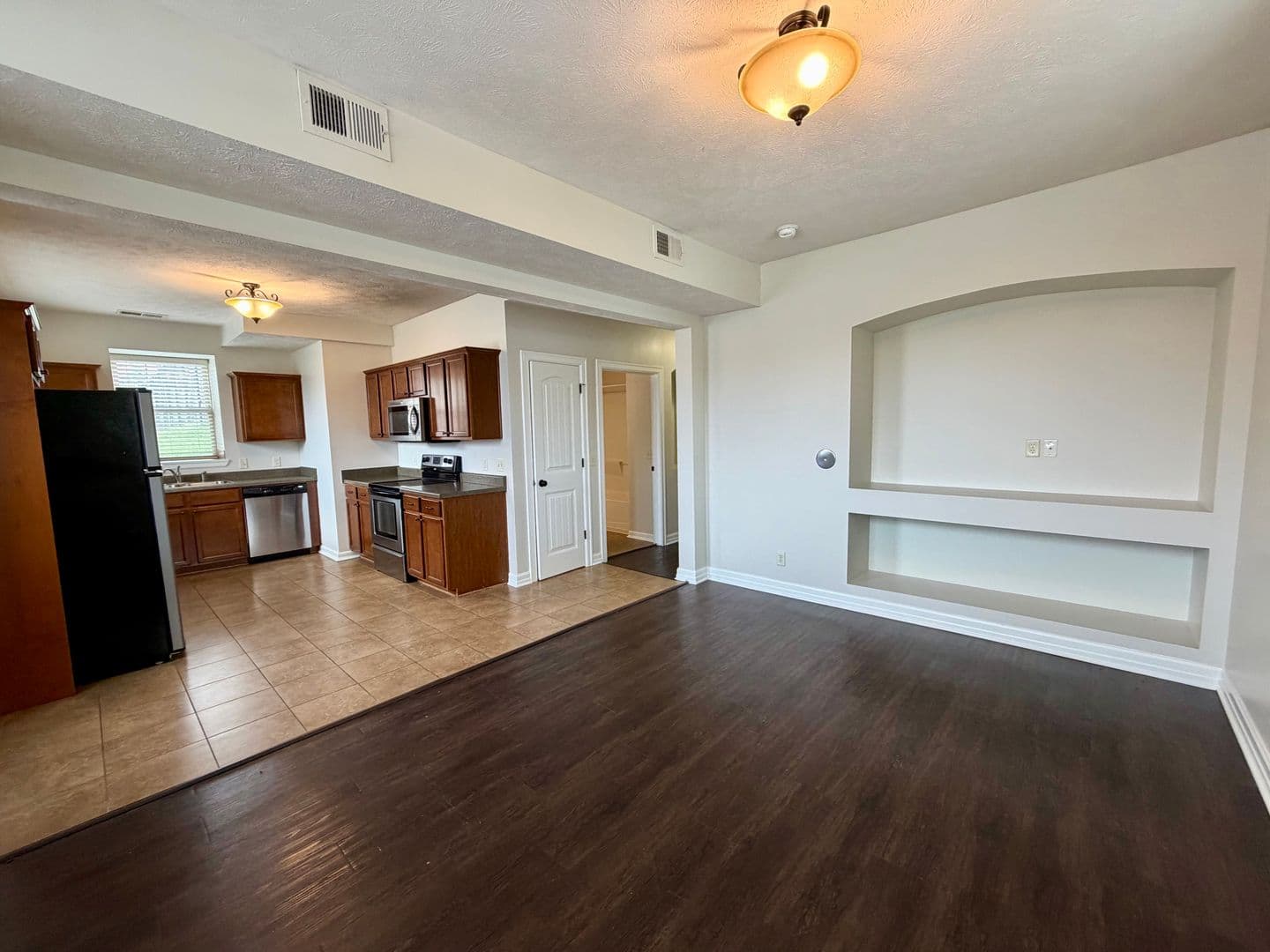 Omaha Apartment: 601-617 S. 31st Avenue