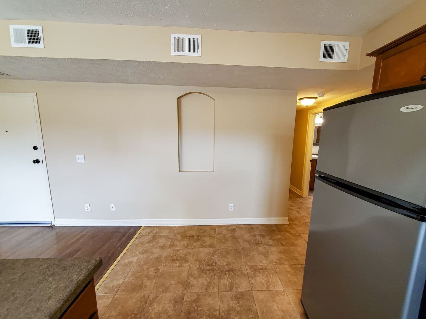 Omaha Apartment: 601-617 S. 31st Avenue