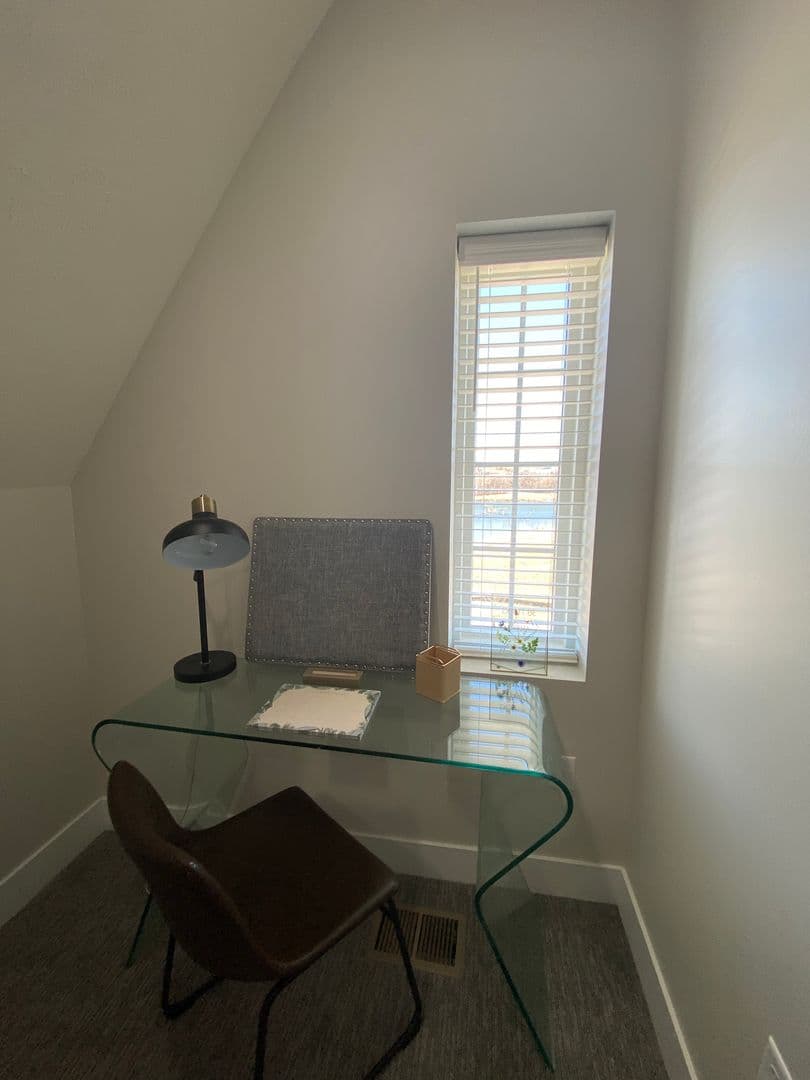 Omaha Apartment: 13108 Lincoln Road