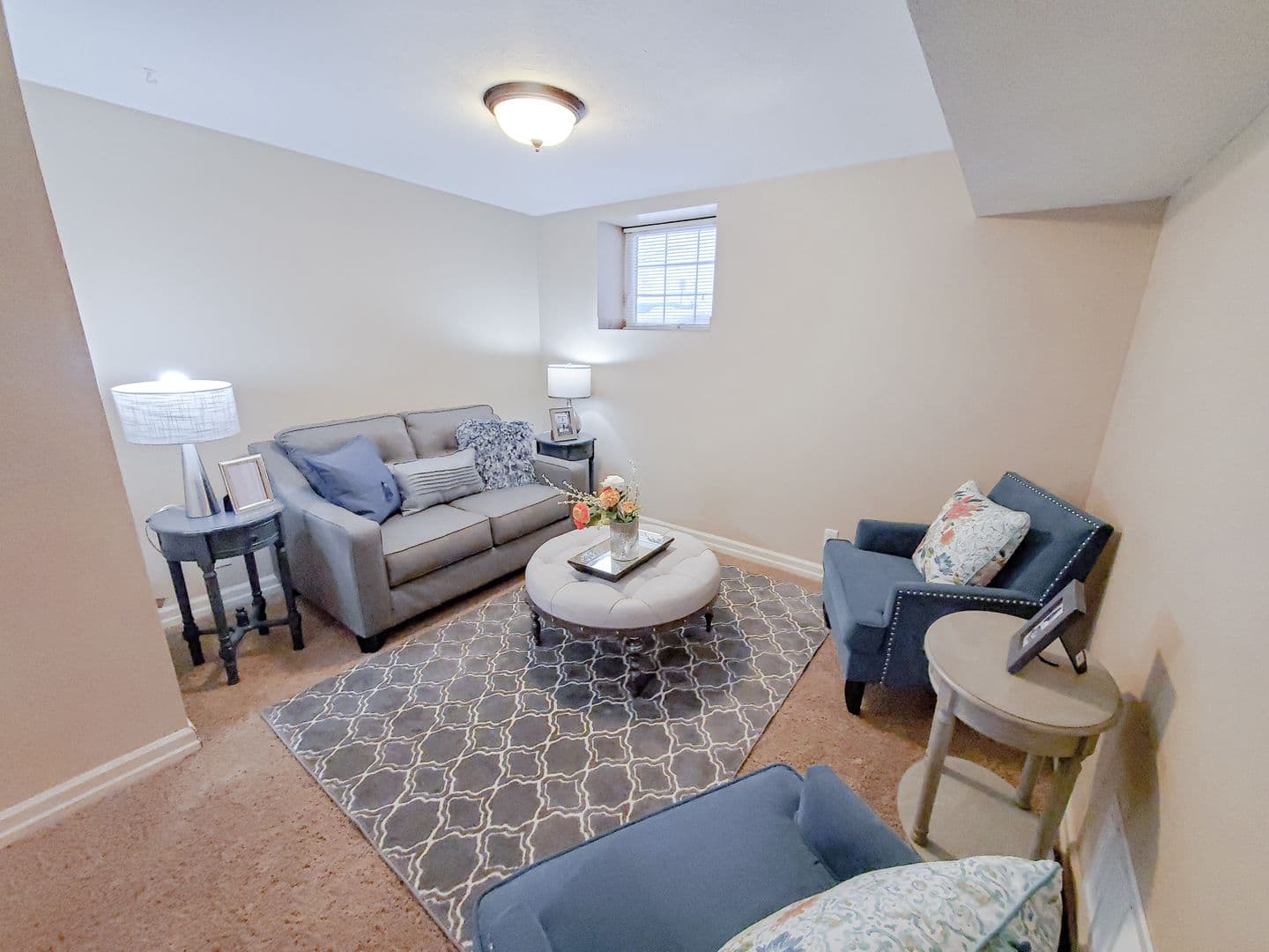 Omaha Apartment: 814 S. 38th Street