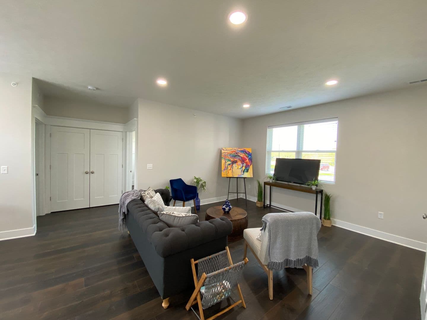Omaha Apartment: 13041 Cornhusker Road