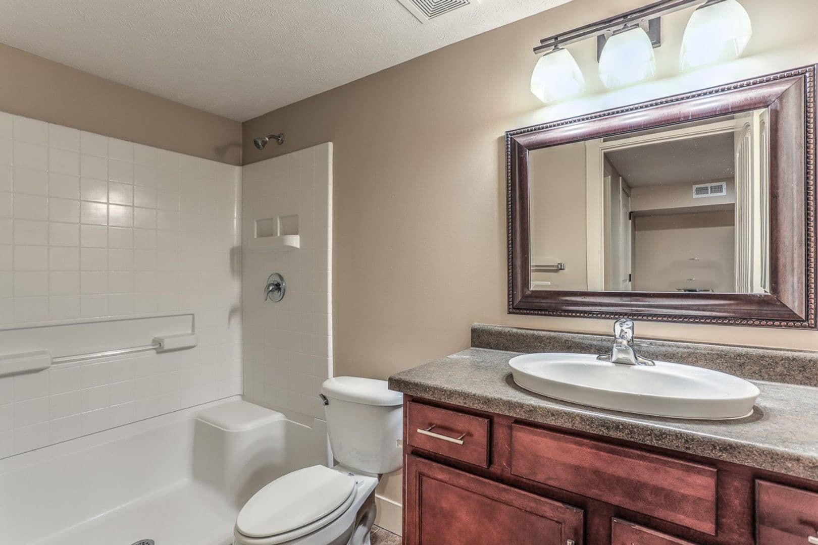Omaha Apartment: 806 Park Avenue