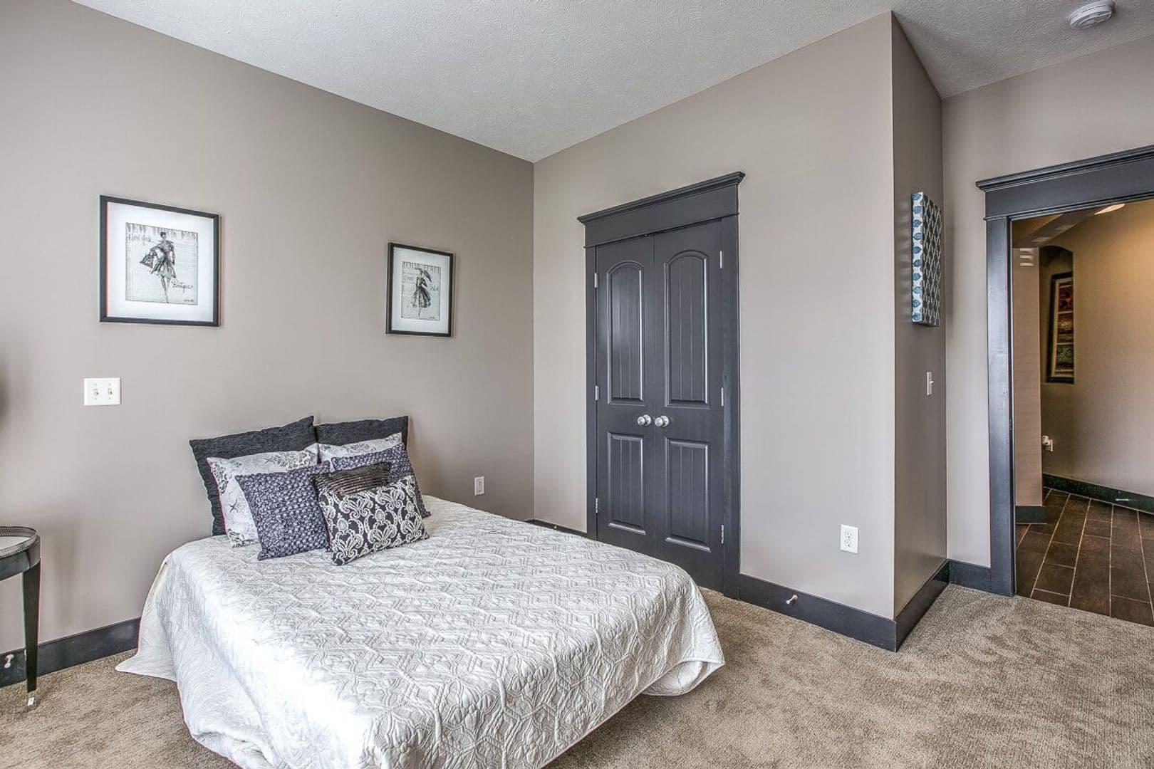 Elkhorn Apartment: 1010 N. 192nd Court, 1004 N. 192nd Court, 1011 N. 192nd Court
