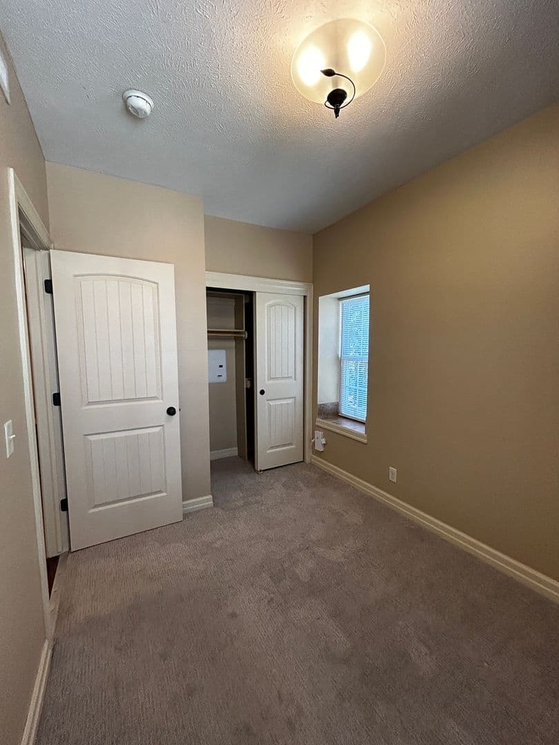 Omaha Apartment: 3009 Harney Street