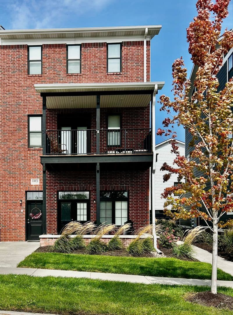Omaha Apartment: 13178 Lincoln Road