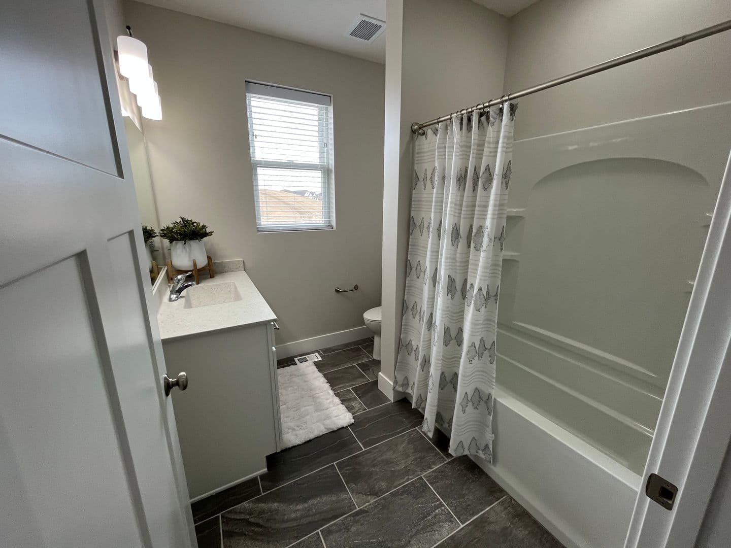 Elkhorn Apartment: 6108 Coventry Drive 102