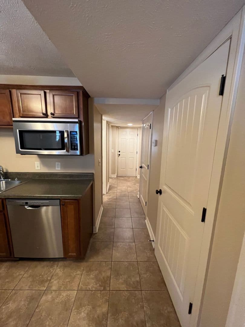 Omaha Apartment: 601-617 S. 31st Avenue