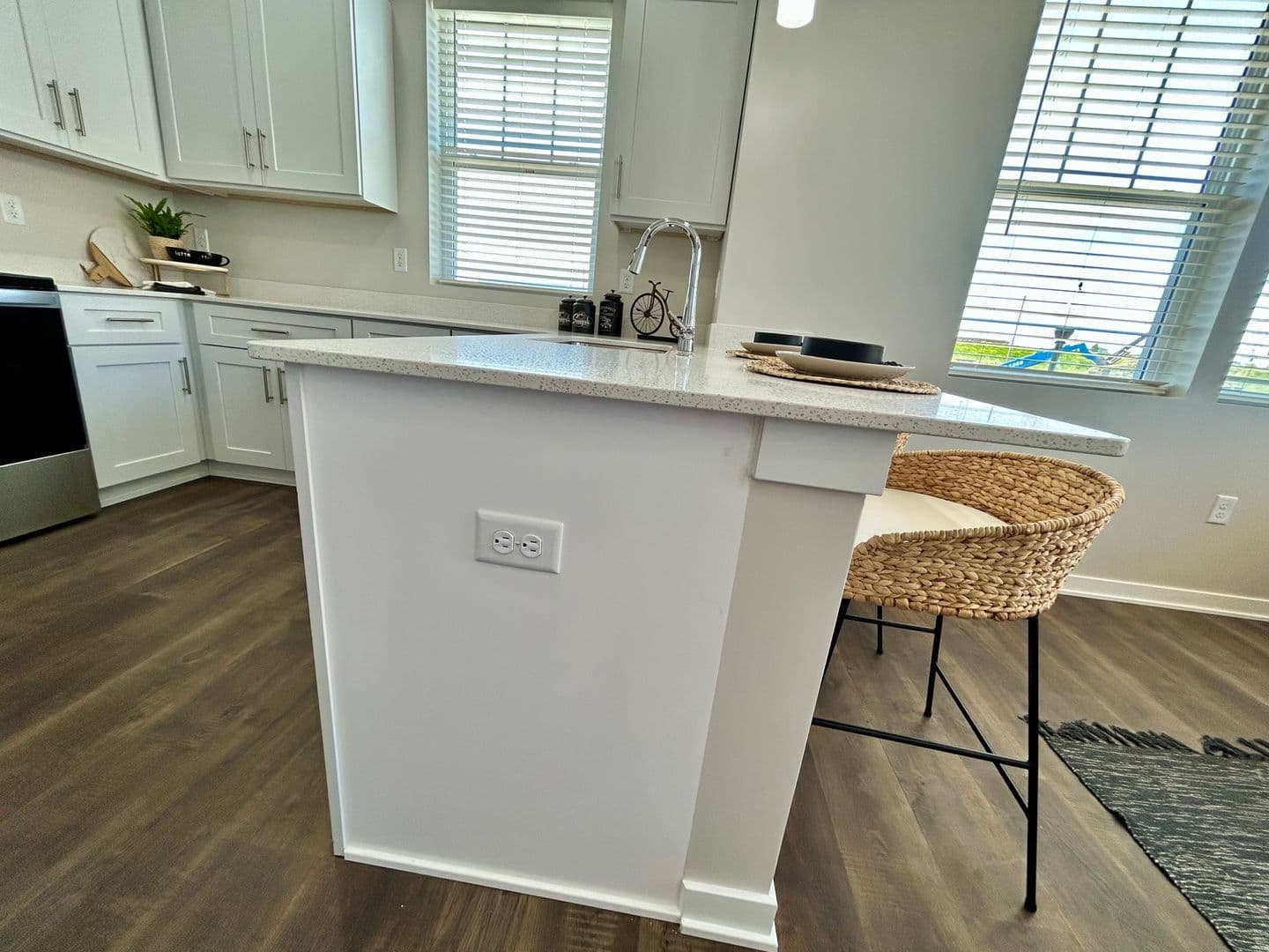 Omaha Apartment: 13041 Cornhusker Road